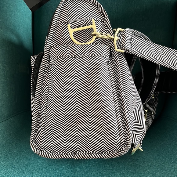 Ju-Ju-Be BFF Convertible Unisex Diaper Bag - Picture 5 of 9